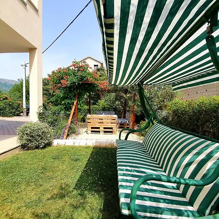 Apartamento Lana & Petra *
