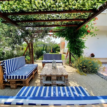 Lana & Petra Apartamento Kaštela